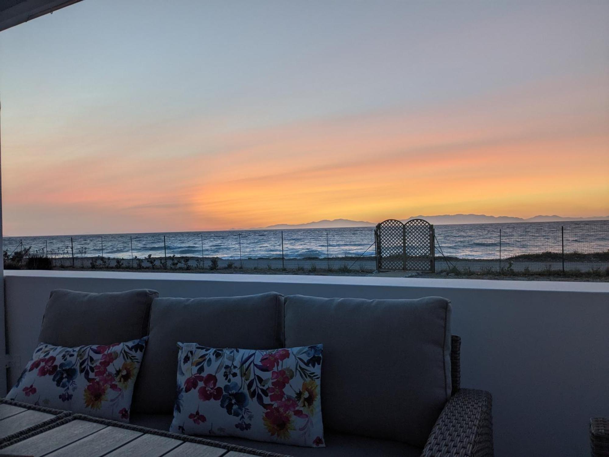 Lambou Beach Sunset Σορωνή Εξωτερικό φωτογραφία